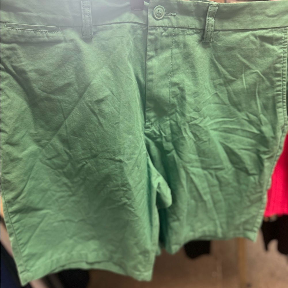 Old Navy Green Cargo Shorts for Men
